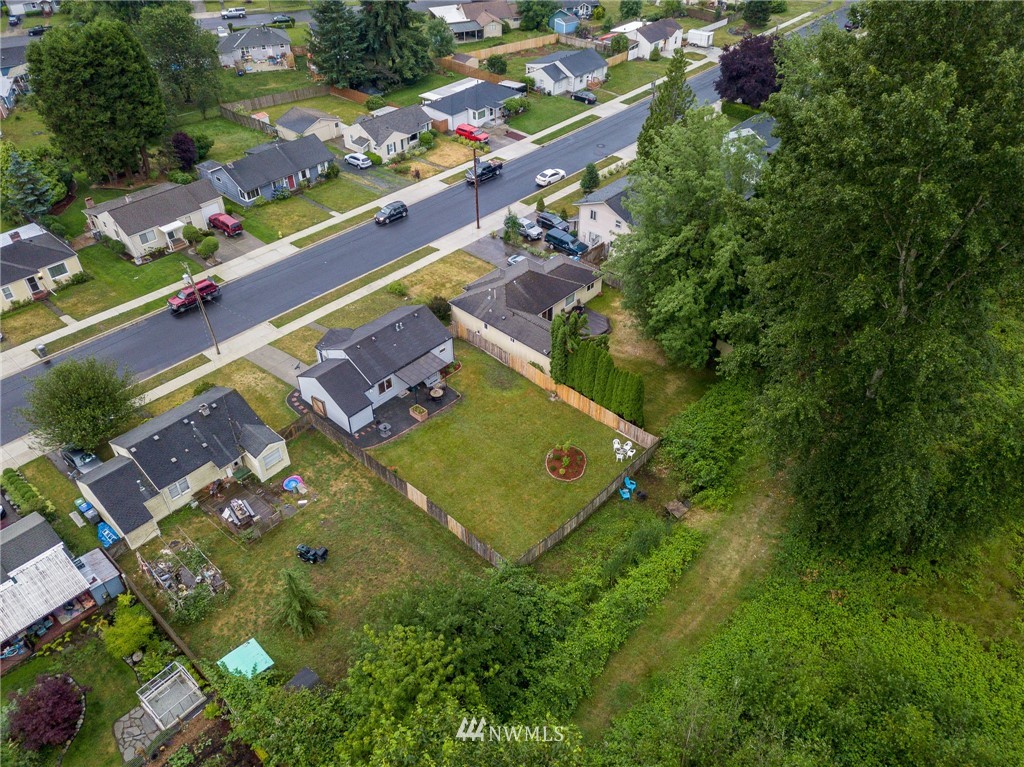 3210 Southeast 5th Street Renton, WA 98058 - Photo 21 of 23