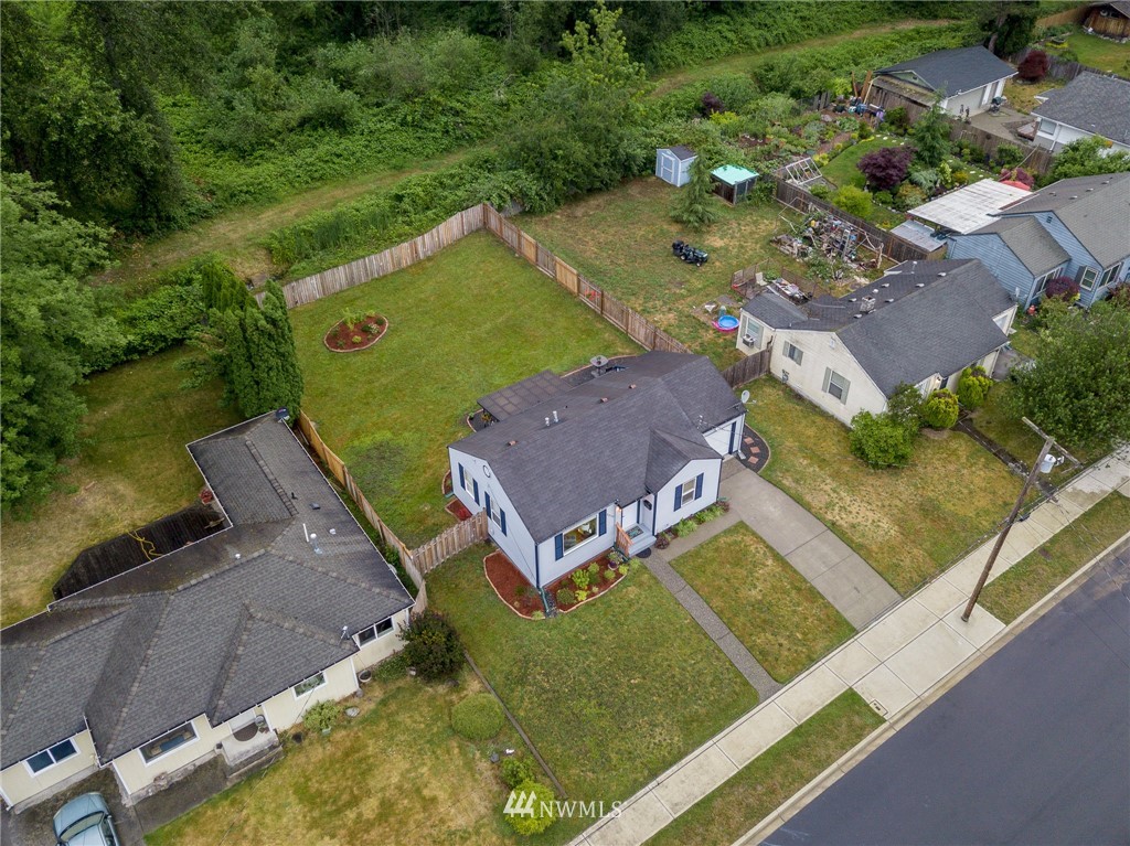 3210 Southeast 5th Street Renton, WA 98058 - Photo 22 of 23