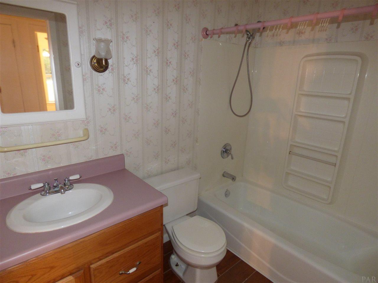 5200 Old Oak Road Milton, FL 32583 - Photo 15 of 32 Gallery Image 15