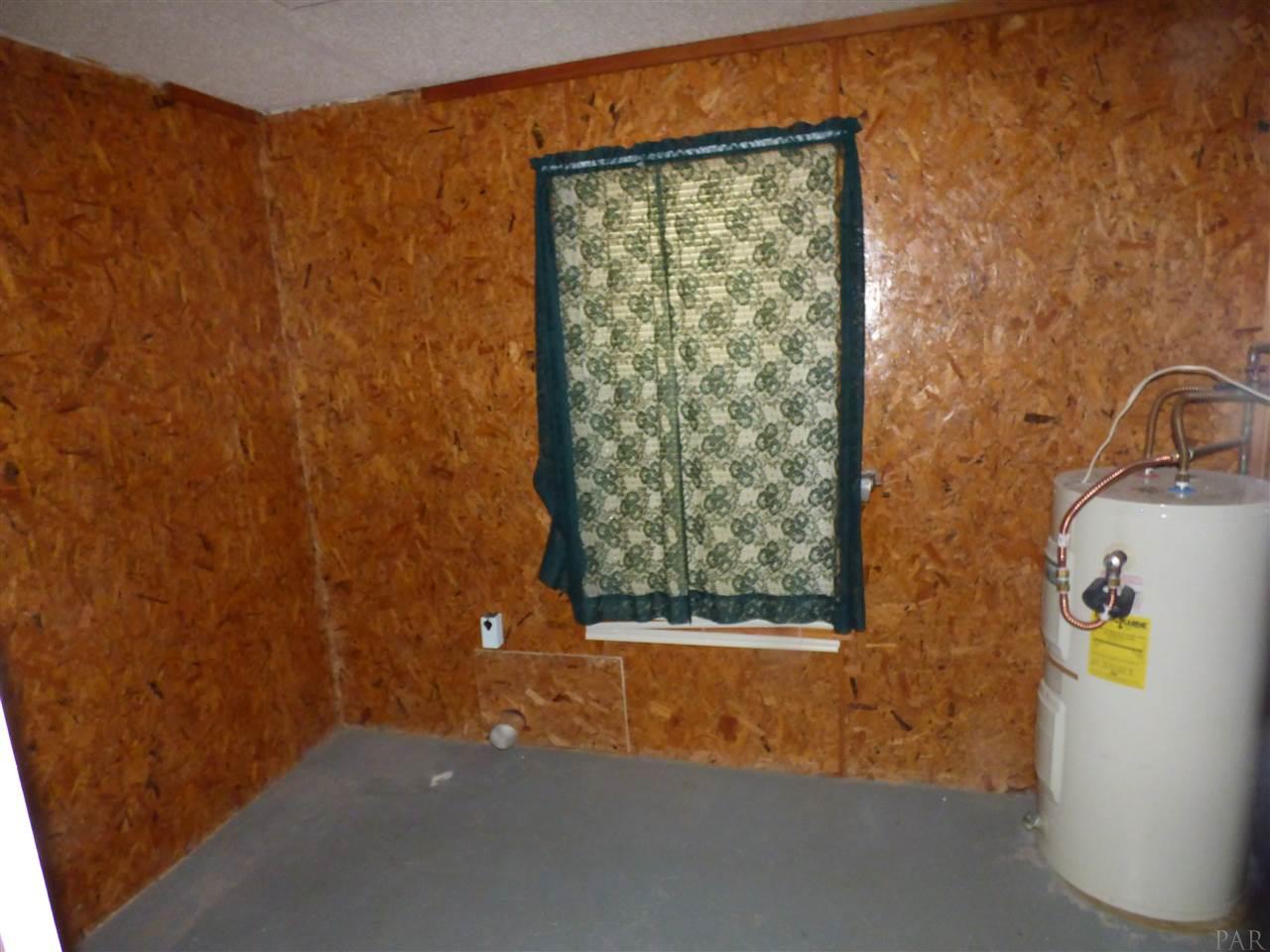 5200 Old Oak Road Milton, FL 32583 - Photo 18 of 32 Gallery Image 18