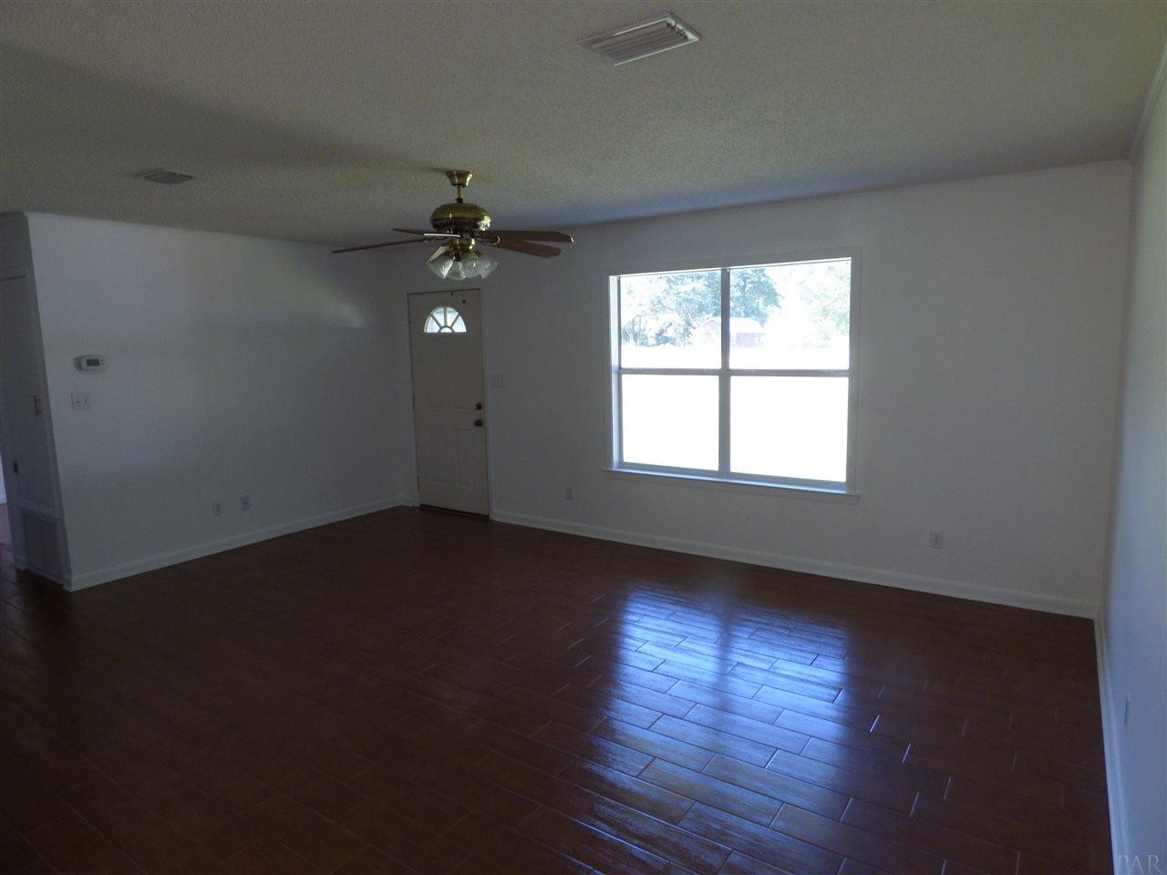 5200 Old Oak Road Milton, FL 32583 - Photo 28 of 32 Gallery Image 28