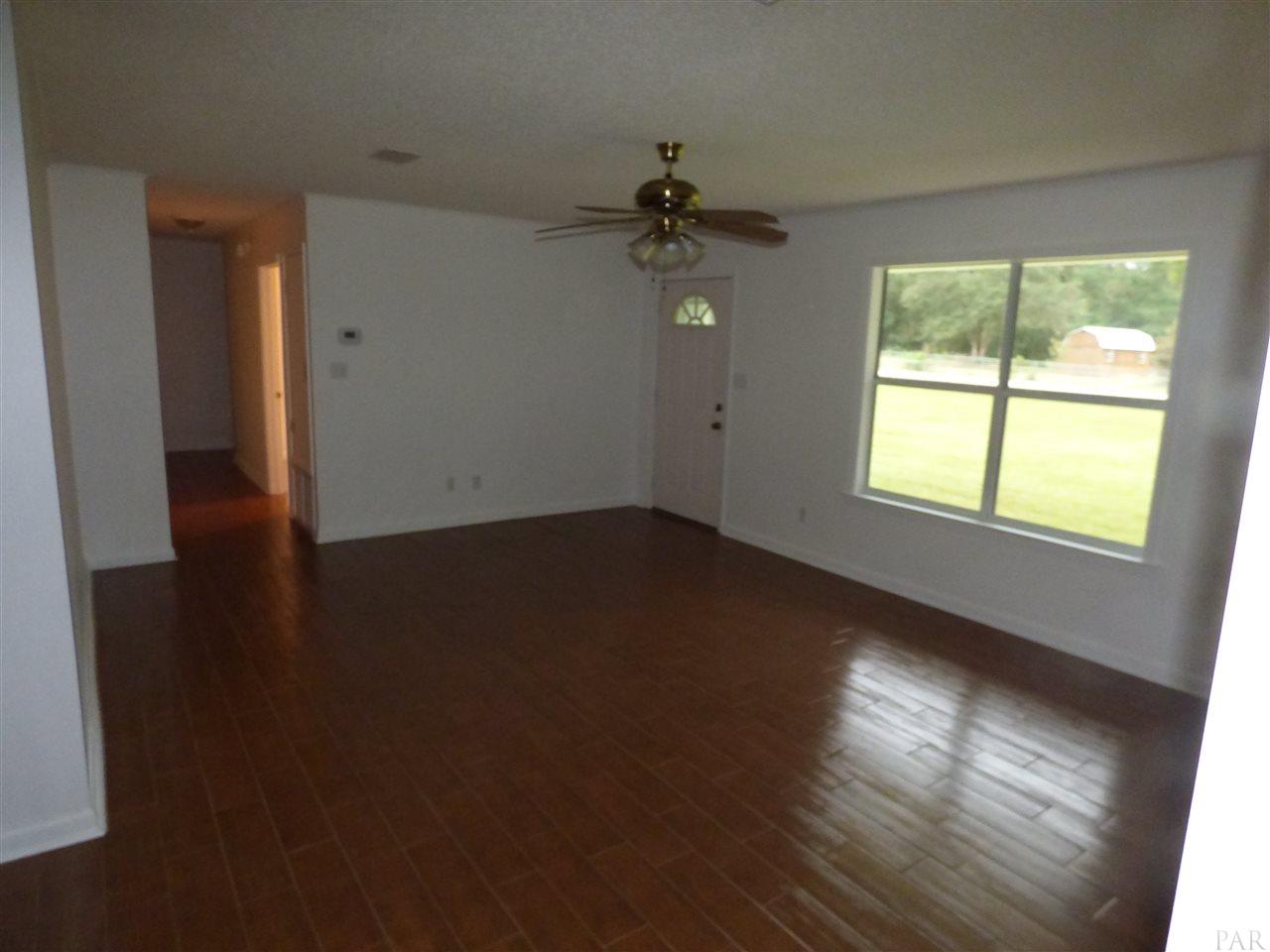 5200 Old Oak Road Milton, FL 32583 - Photo 7 of 32 Gallery Image 7