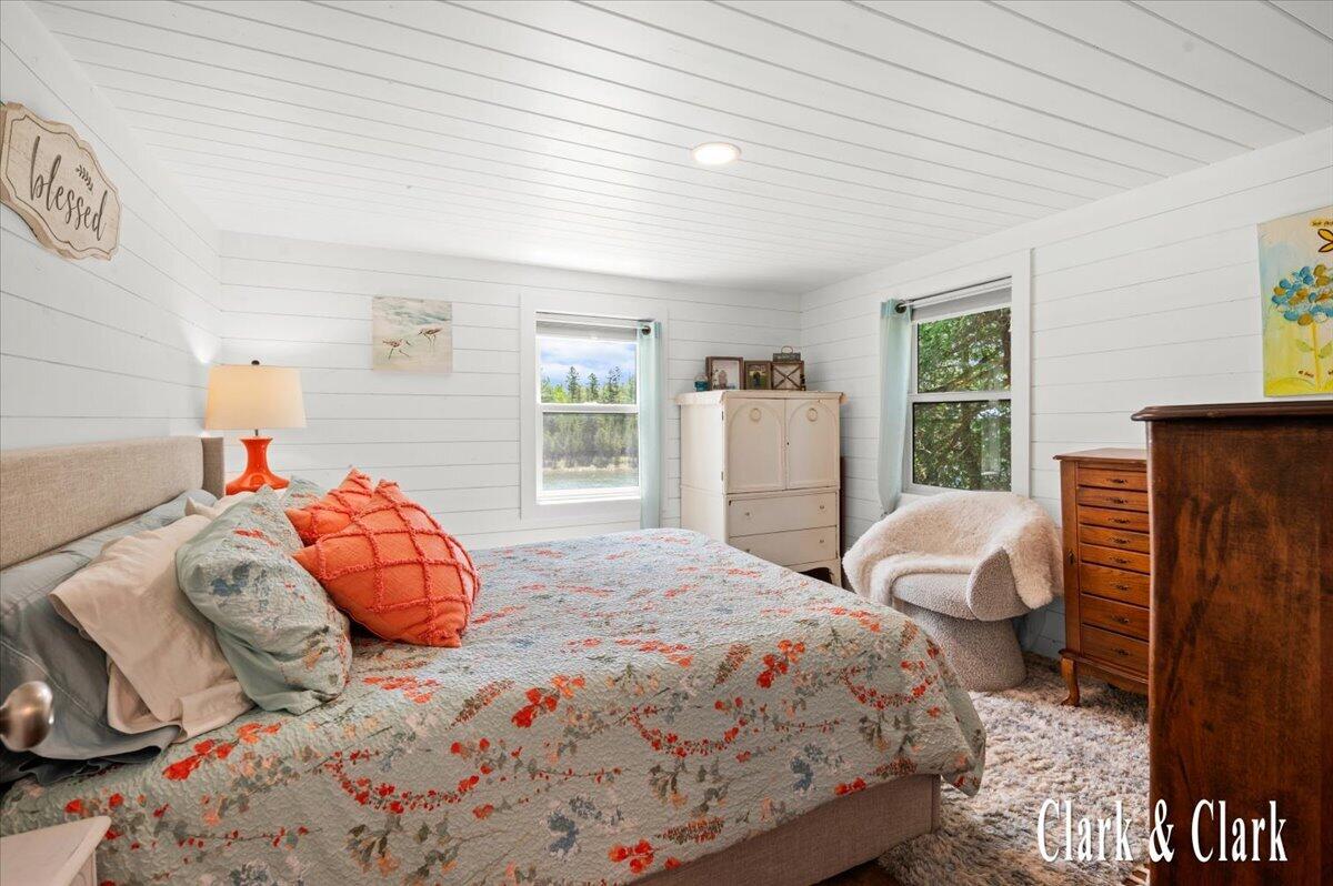 35965 South Humms Road Drummond Island, MI 49726 - Photo 34 of 73 100-INTERIOR 19A
