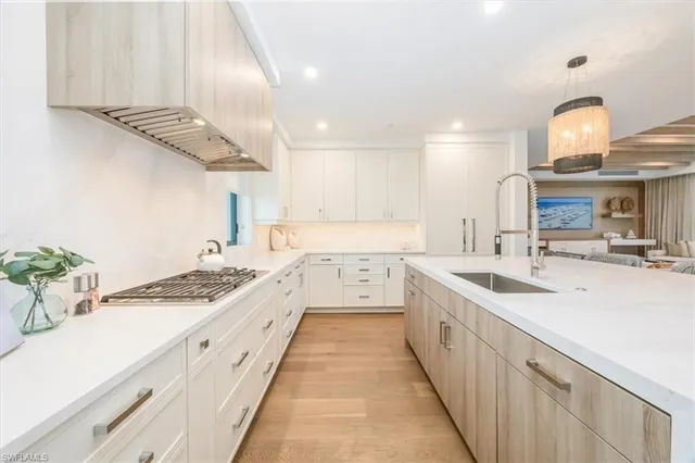 $4,695,000 | 1130 3rd Avenue South, Unit 416, Naples, FL 34102