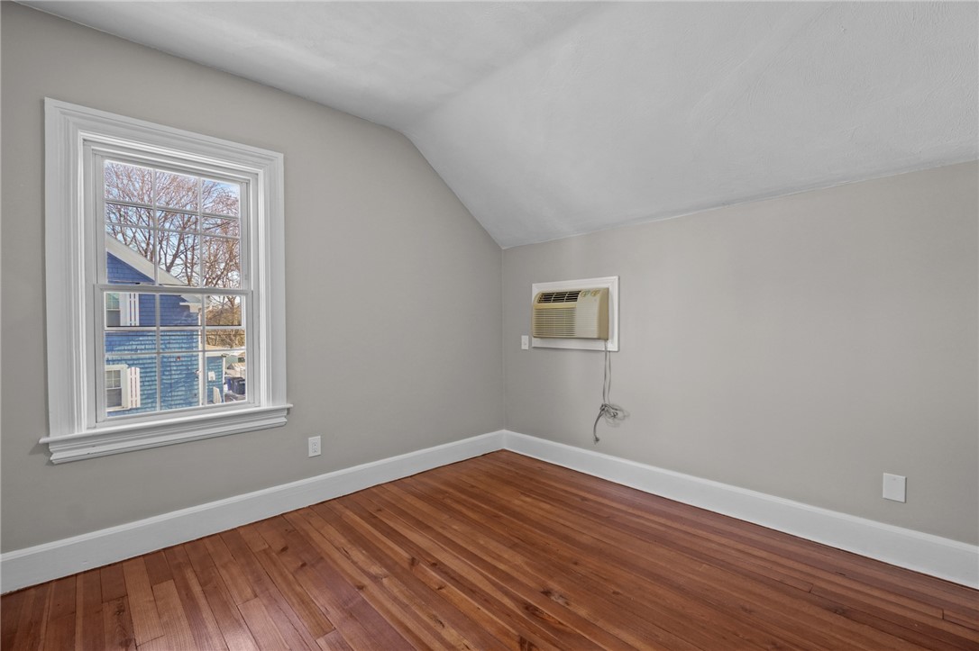 55 Walnut Street Johnston, RI 02919 - Photo 18 of 48