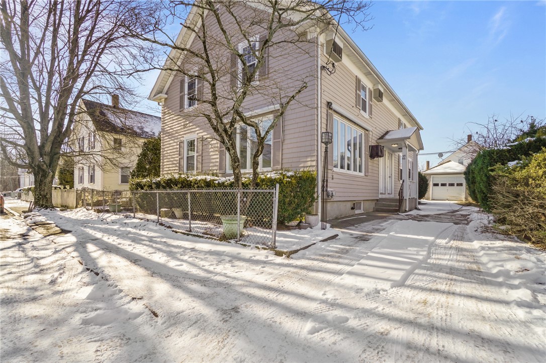 55 Walnut Street Johnston, RI 02919 - Photo 4 of 48