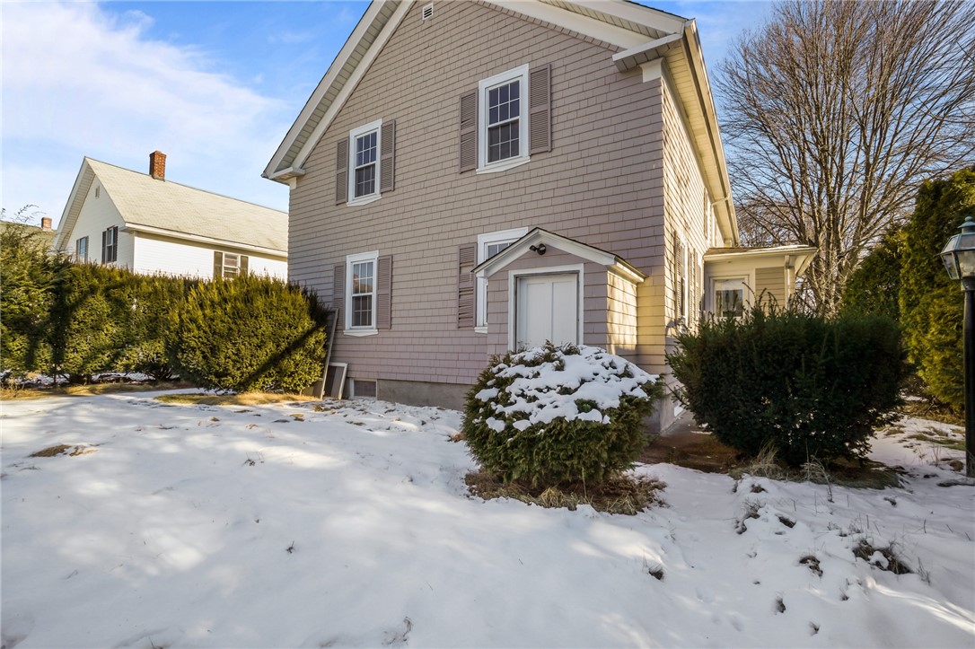 55 Walnut Street Johnston, RI 02919 - Photo 7 of 48