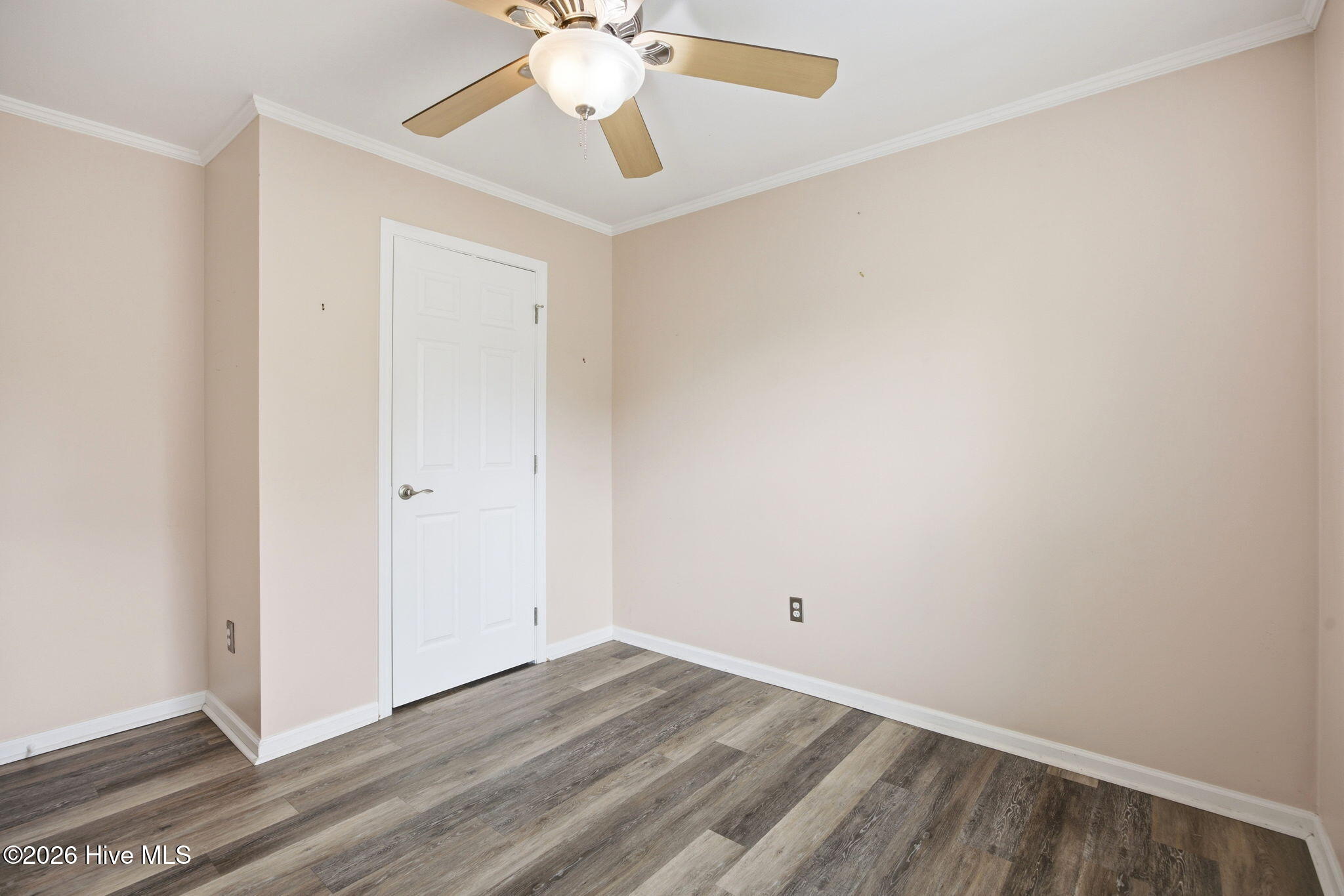 100 Foxrun Drive Hampstead, NC 28443 - Photo 27 of 62 46-web-or-mls-img_9764