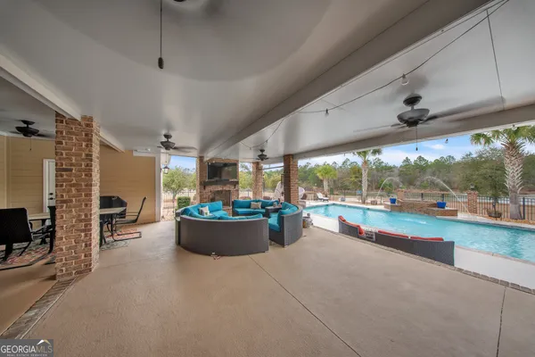 $1,200,000 | 235 Riggins Road, Moultrie, GA 31788