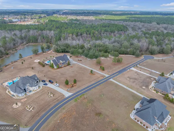 $989,900 | 235 Riggins Road, Moultrie, GA 31788