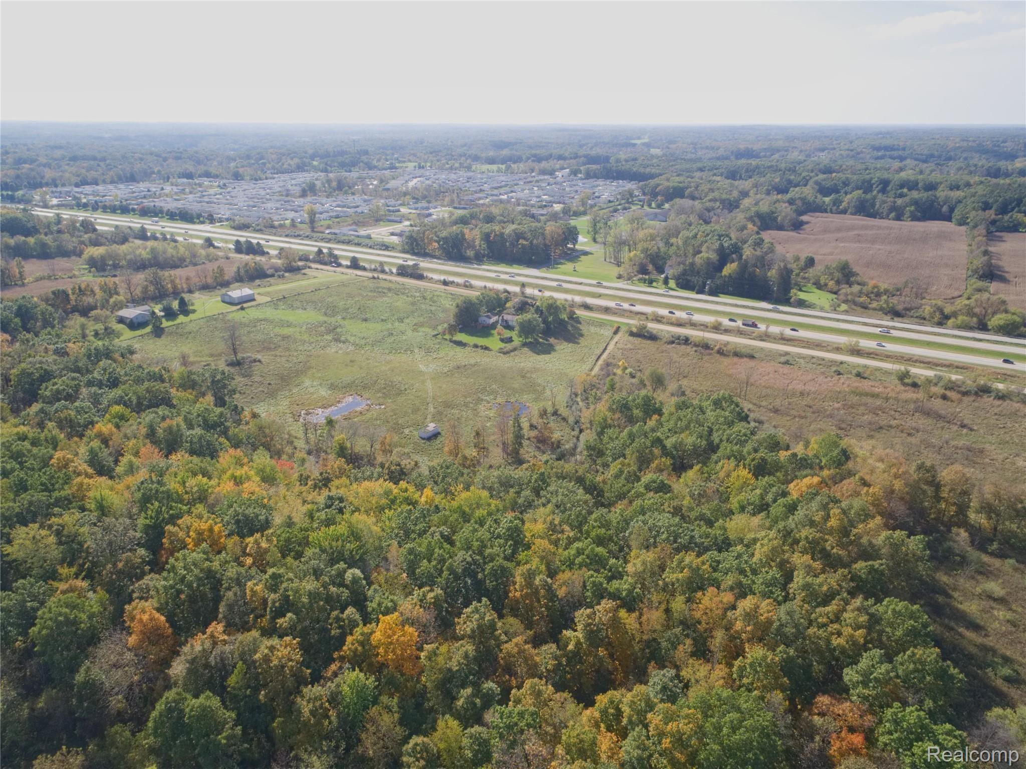 6268 Runyan Lake Road Fenton, MI 48430 - Photo 22 of 31 DJI_0313.jpg