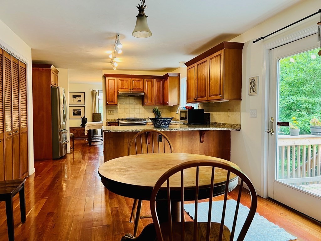 241 Old Farm Road Amherst, MA 01002 - Photo 16 of 39 Gallery Image 16