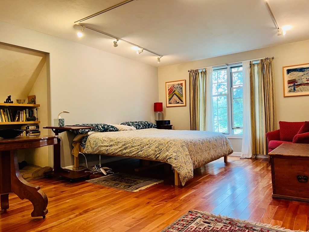 241 Old Farm Road Amherst, MA 01002 - Photo 32 of 39 Gallery Image 32