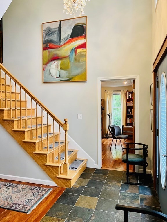241 Old Farm Road Amherst, MA 01002 - Photo 7 of 39 Gallery Image 7