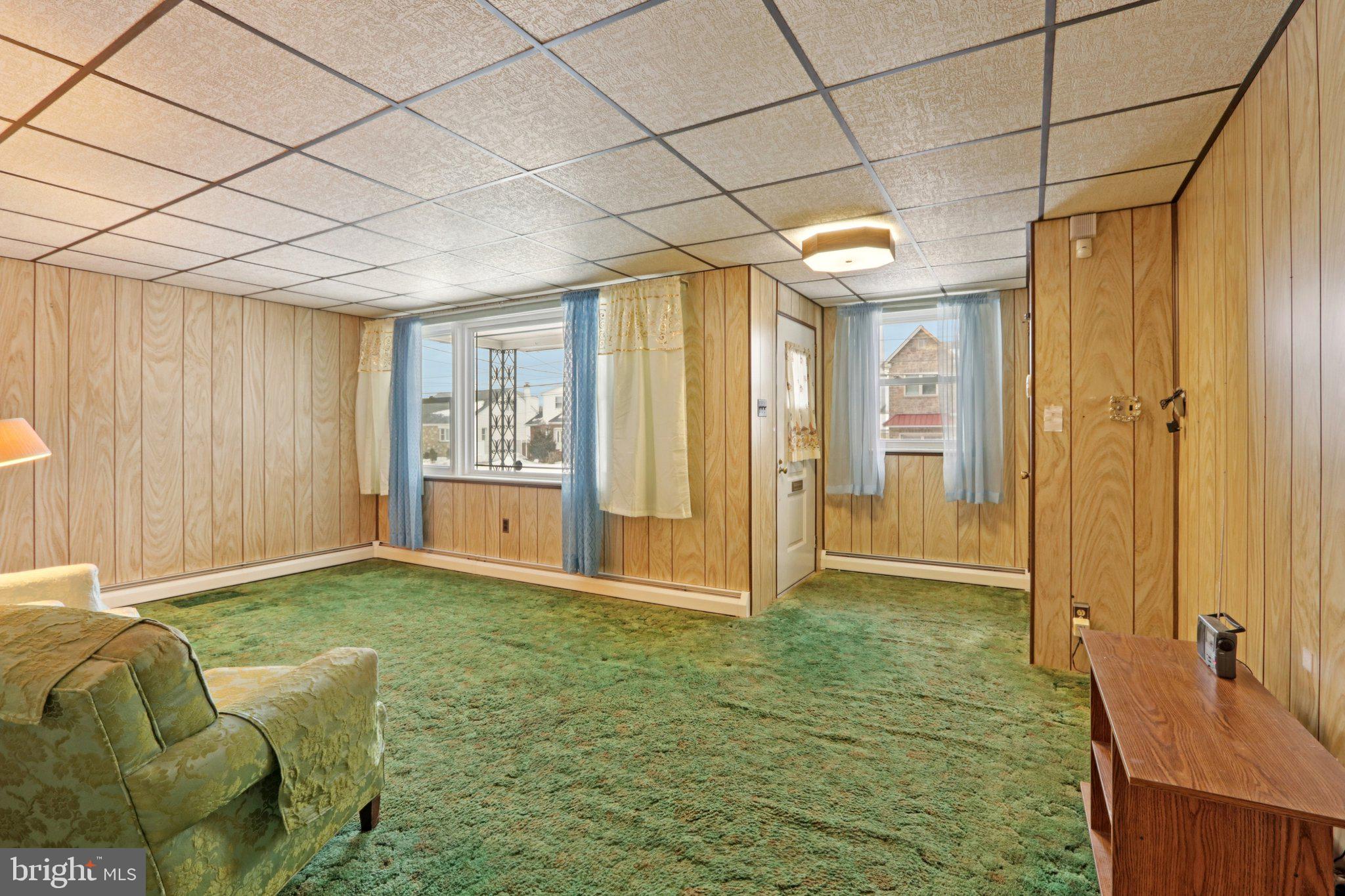 9608 Dungan Road Philadelphia, PA 19115 - Photo 3 of 26