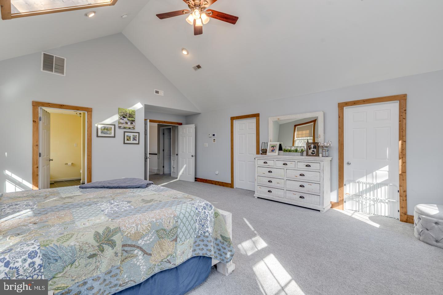 2100 South Firelane Road Southampton, NJ 08088 - Photo 48 of 75 Vaulted ceiling