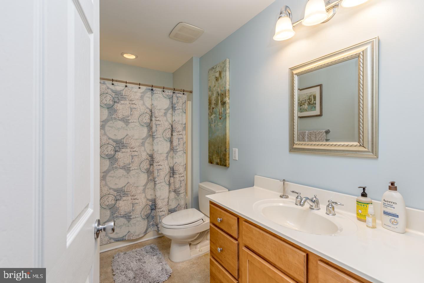 2100 South Firelane Road Southampton, NJ 08088 - Photo 54 of 75 Full bath in hallway - tub/shower