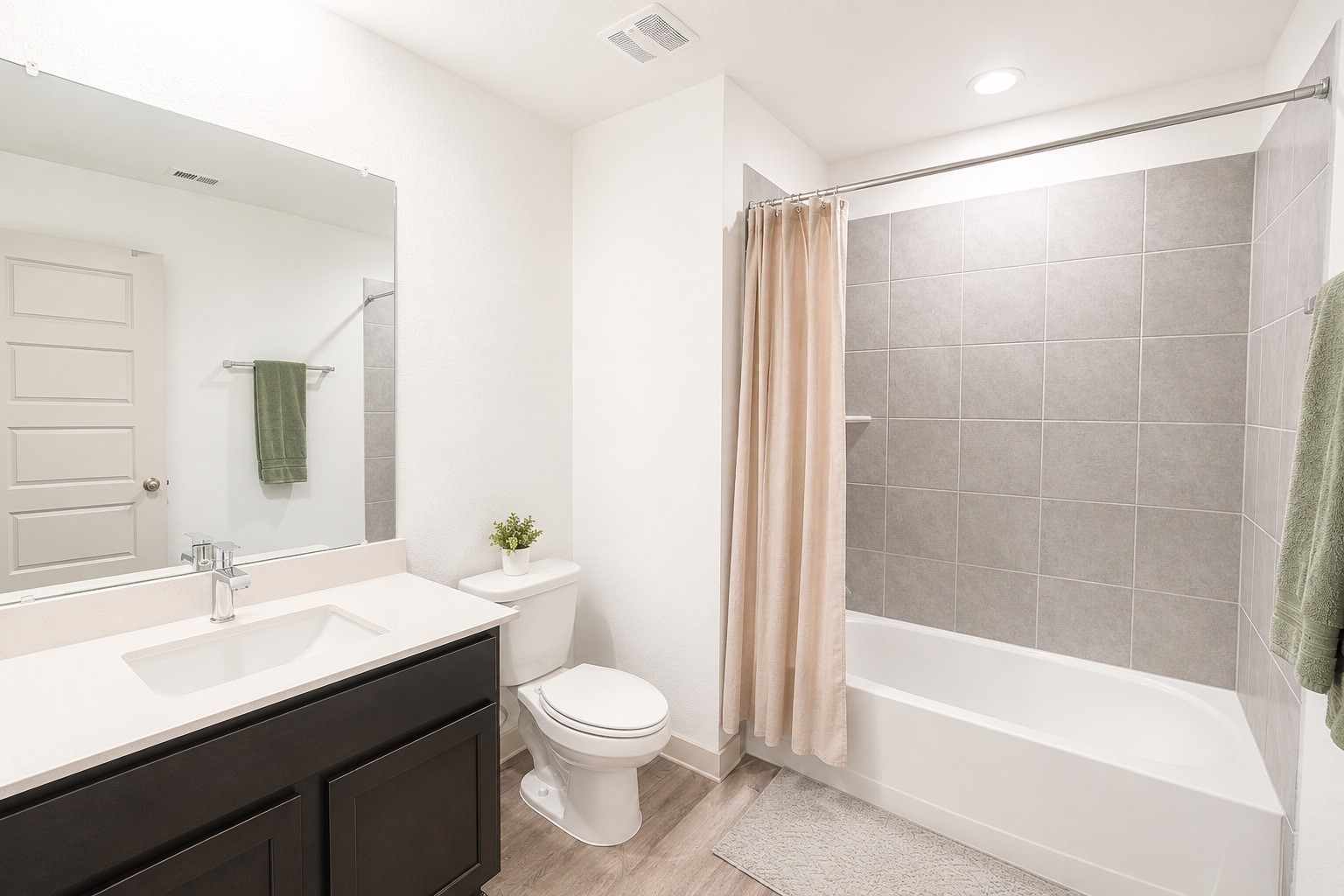 12732 Basinghall Lane Houston, TX 77047 - Photo 7 of 8