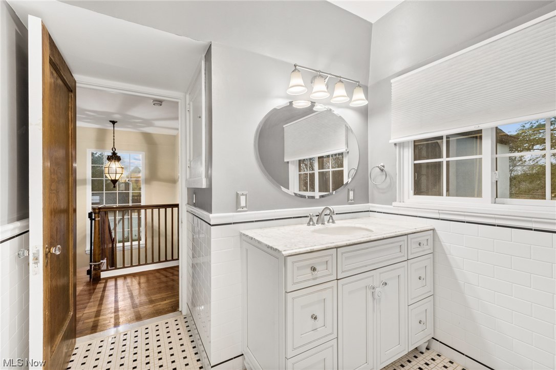 3910 Bushnell Road Cleveland, OH 44118 - Photo 25 of 34