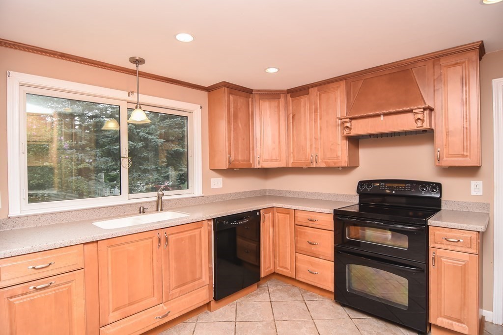 4 Orleans Road Norwood, MA 02062 - Photo 10 of 27 Gallery Image 10