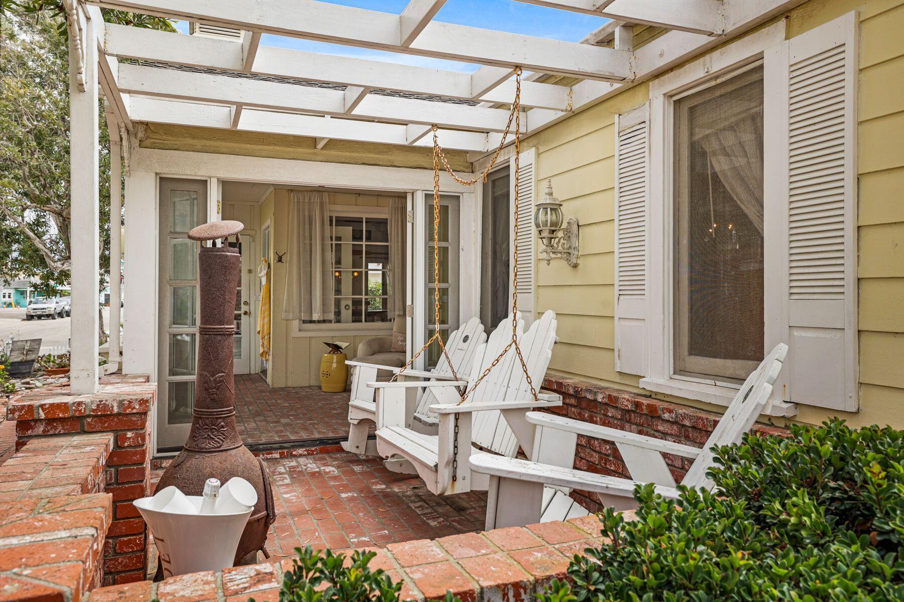 132 Santa Rosa Avenue Oxnard, CA 93035 - Photo 10 of 45 Patio1