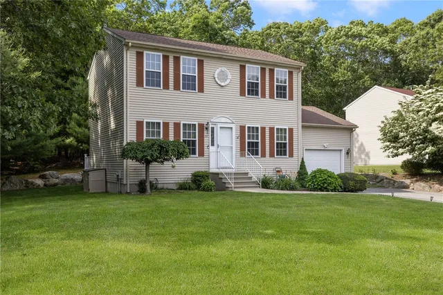 $565,000 | 24 Cobblestone Terrace, Coventry, RI 02816