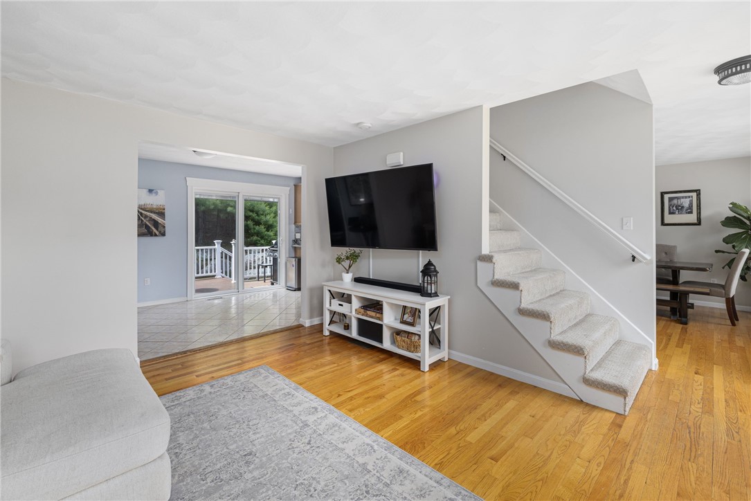 24 Cobblestone Terrace Coventry, RI 02816 - Photo 7 of 42