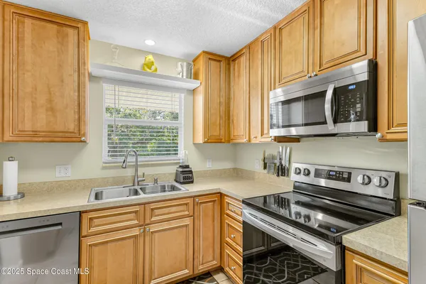 $2,200 | 261 Cape Shores Circle, Unit 18F, Cape Canaveral, FL 32920