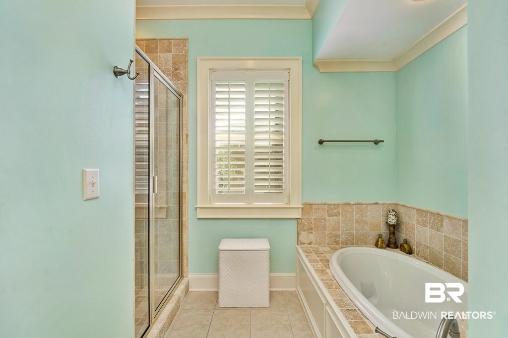 29382 Josephine Drive Elberta, AL 36530 - Photo 18 of 46 Tub & Separate Shower
