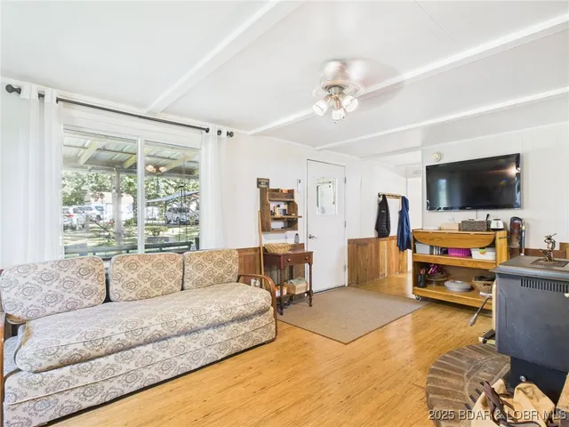 $415,000 | 15887 County Road 18, Quincy, MO 65735