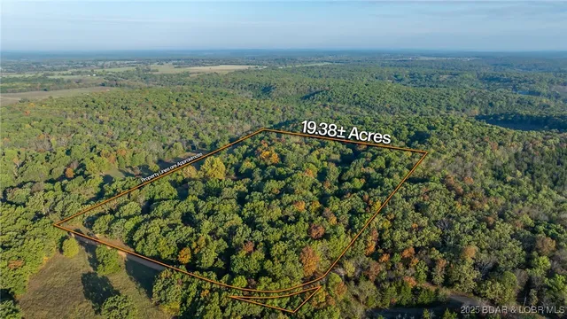 $415,000 | 15887 County Road 18, Quincy, MO 65735