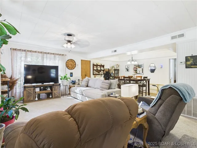 $415,000 | 15887 County Road 18, Quincy, MO 65735