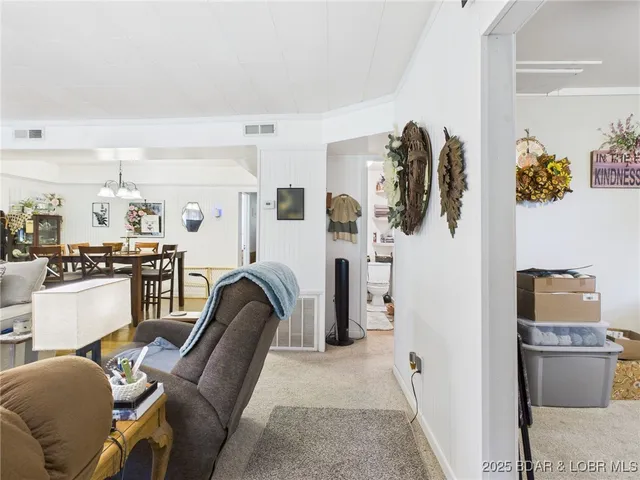 $415,000 | 15887 County Road 18, Quincy, MO 65735