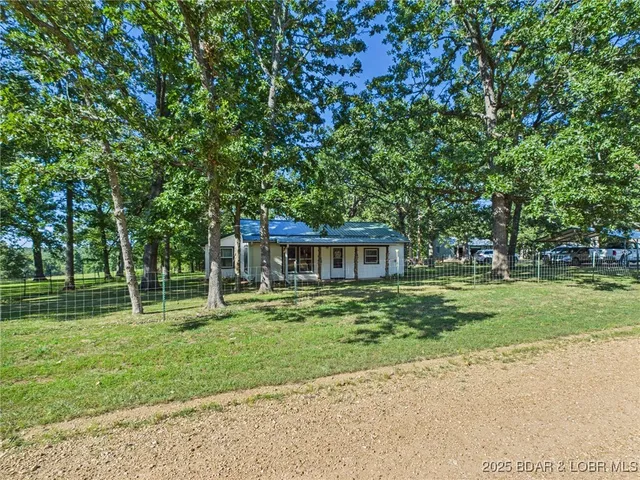 $415,000 | 15887 County Road 18, Quincy, MO 65735