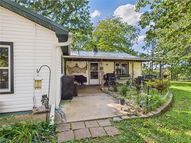 $415,000 | 15887 County Road 18, Quincy, MO 65735