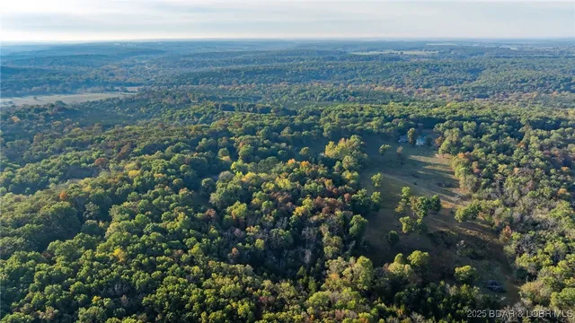 $415,000 | 15887 County Road 18, Quincy, MO 65735