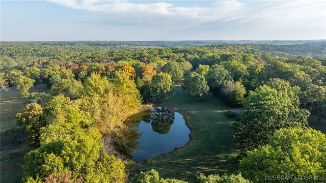 $415,000 | 15887 County Road 18, Quincy, MO 65735