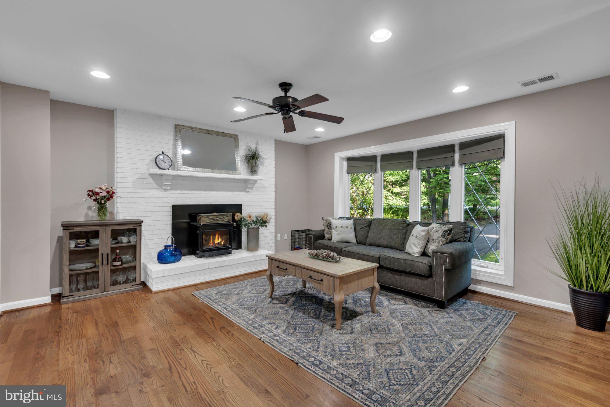 1353 Dicus Mill Road Severn, MD 21144 - Photo 3 of 78 Living Room