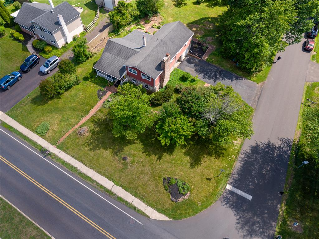36 Schoolhouse Road Chalfont, PA 18914 - Photo 30 of 34