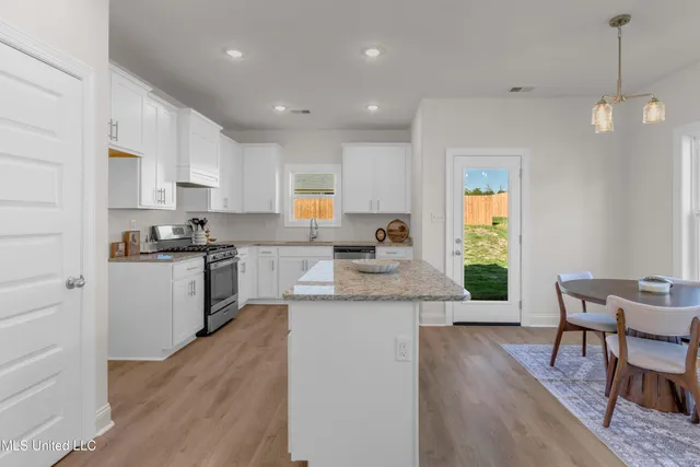 $369,995 | 10254 March Mdws Way, Olive Branch, MS 38654