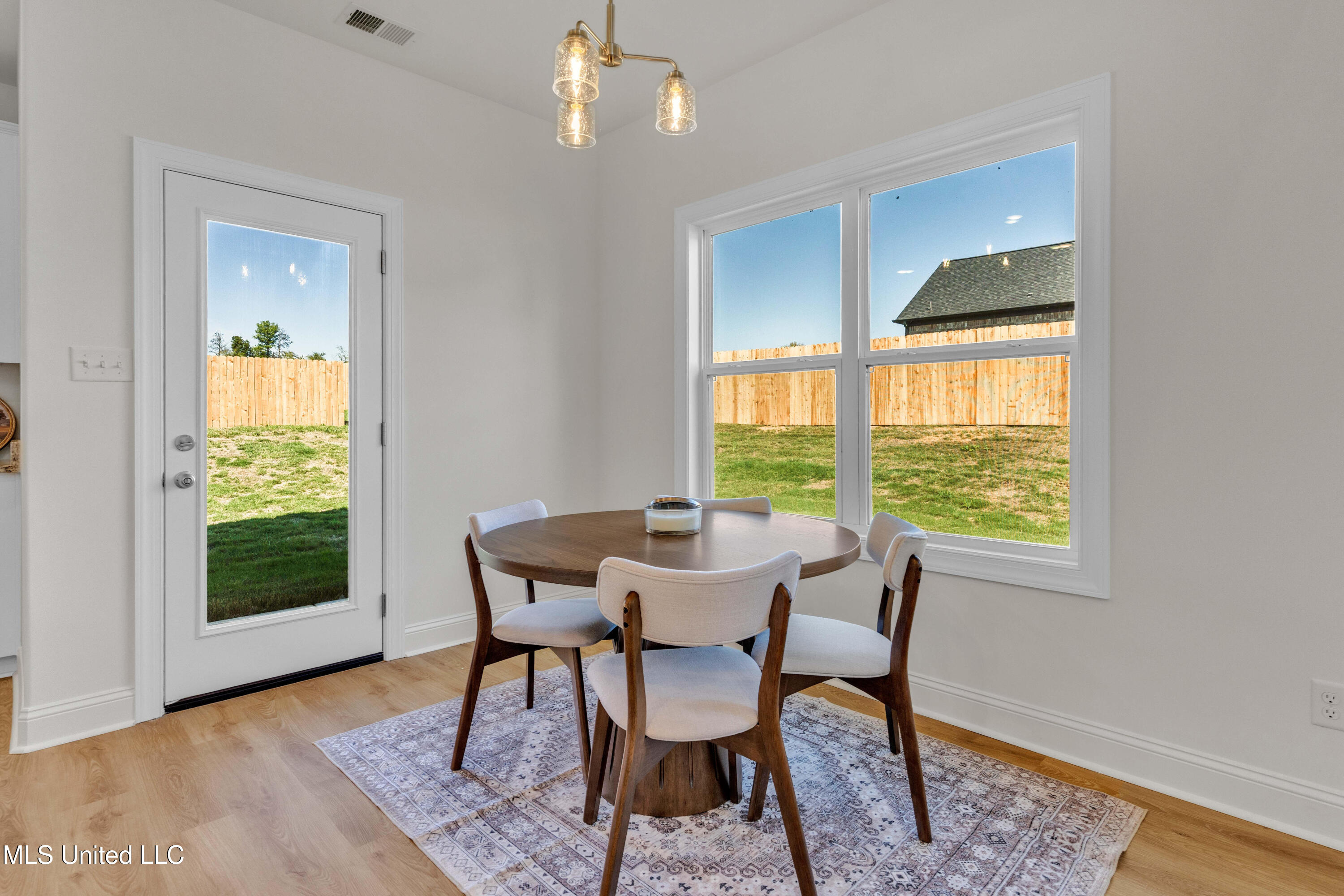 10254 March Mdws Way Olive Branch, MS 38654 - Photo 8 of 10 Kitchen