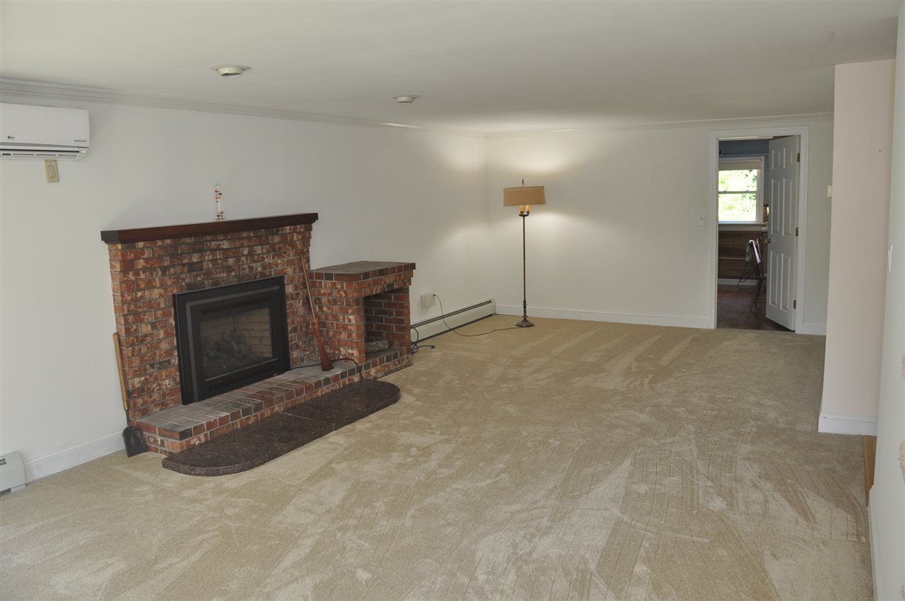 38 Bush Hill Road Hudson, NH 03051 - Photo 16 of 38