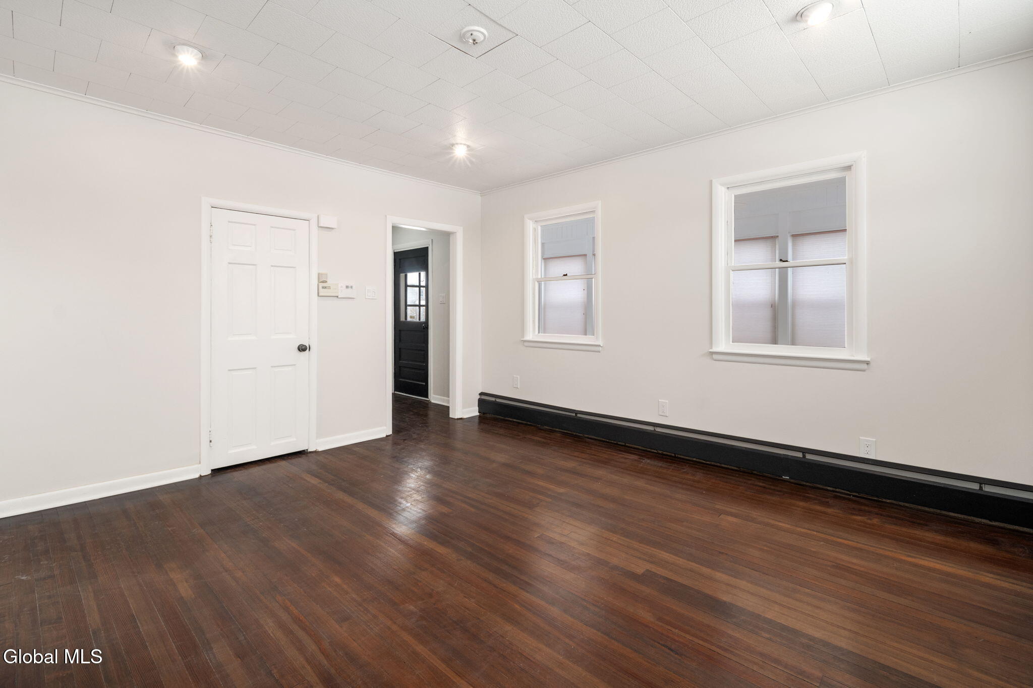 10 Ferrara Avenue Colonie, NY 12304 - Photo 19 of 44 9-10FerraraAve_09