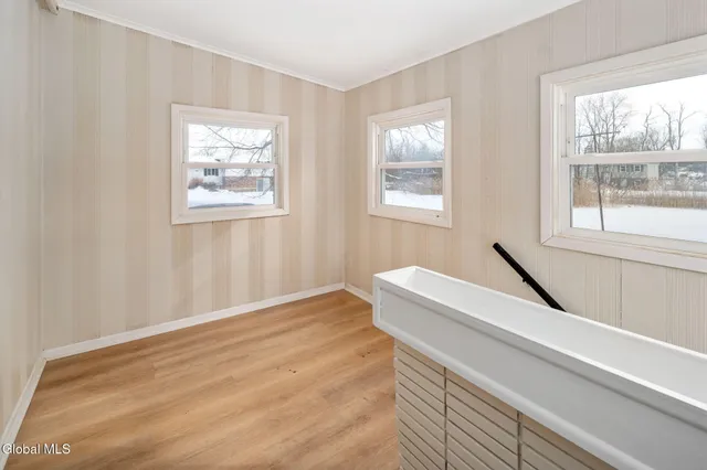 $339,999 | 10 Ferrara Avenue, Colonie, NY 12304