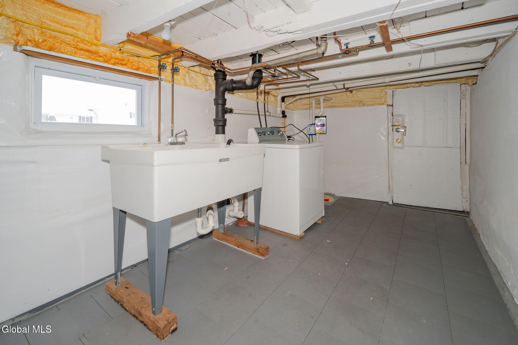 10 Ferrara Avenue Colonie, NY 12304 - Photo 37 of 44 32-10FerraraAve_32