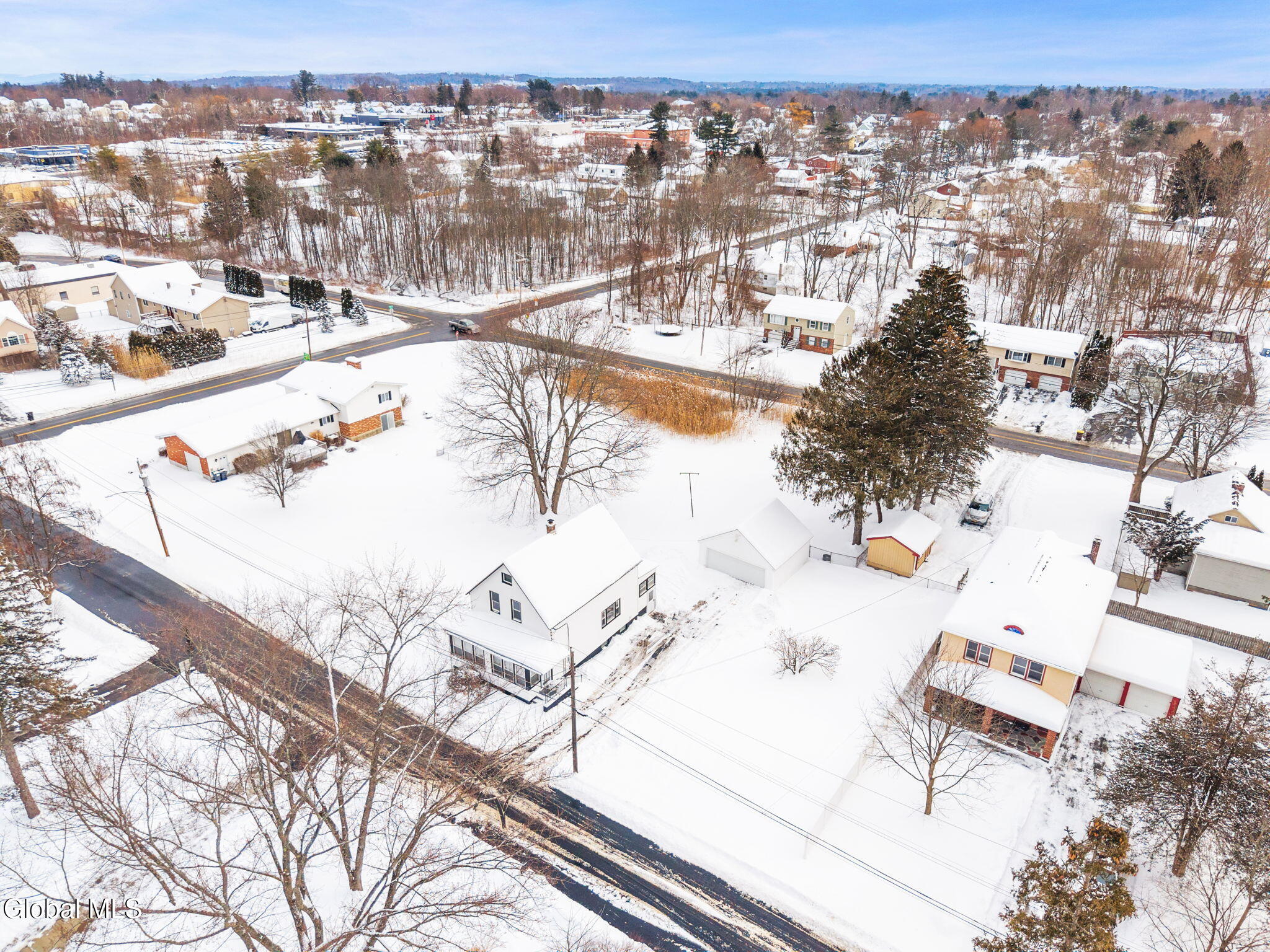 10 Ferrara Avenue Colonie, NY 12304 - Photo 7 of 44 44-10FerraraAve_44