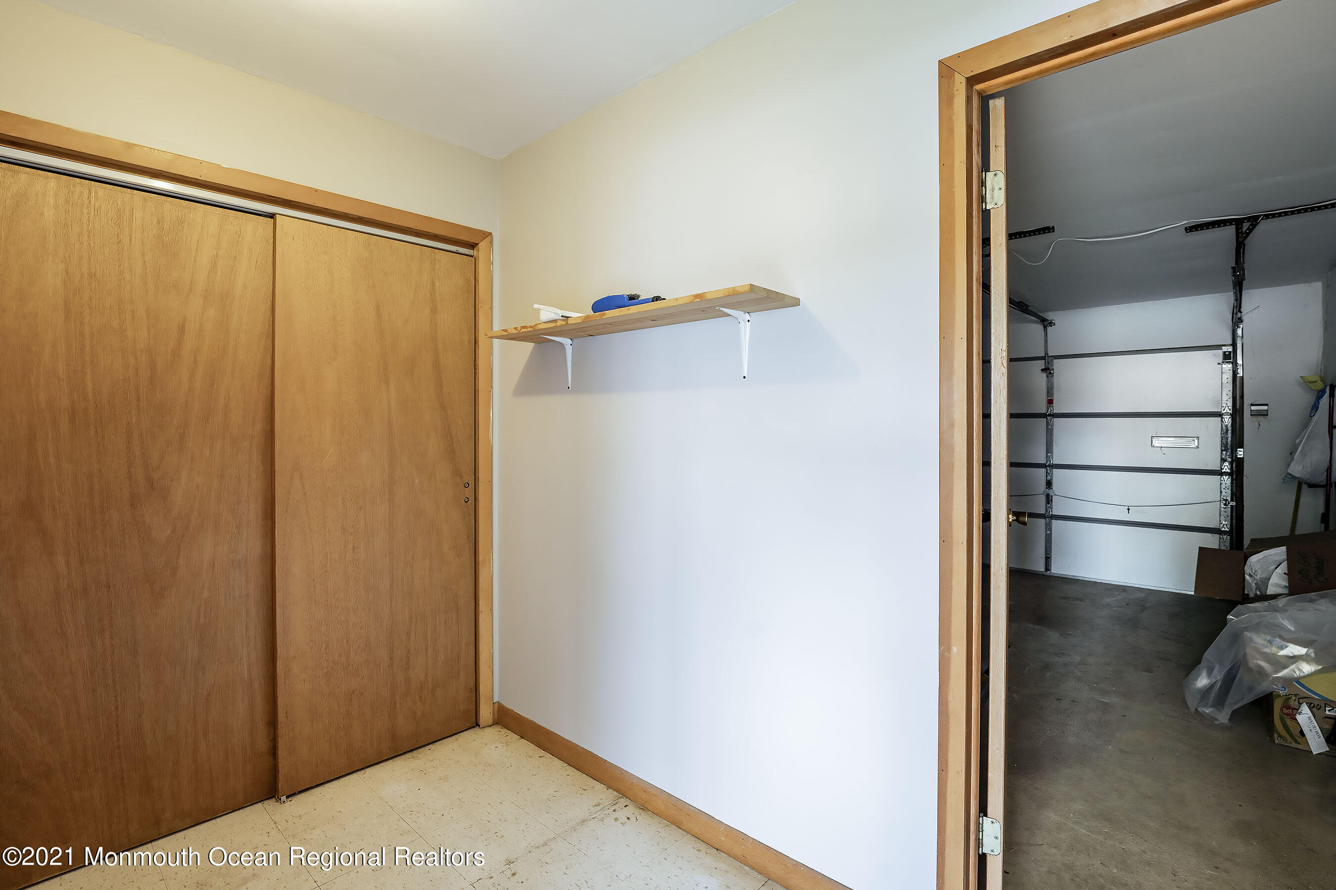 33 Watkins Road Brick, NJ 08724 - Photo 26 of 30 Mudroom