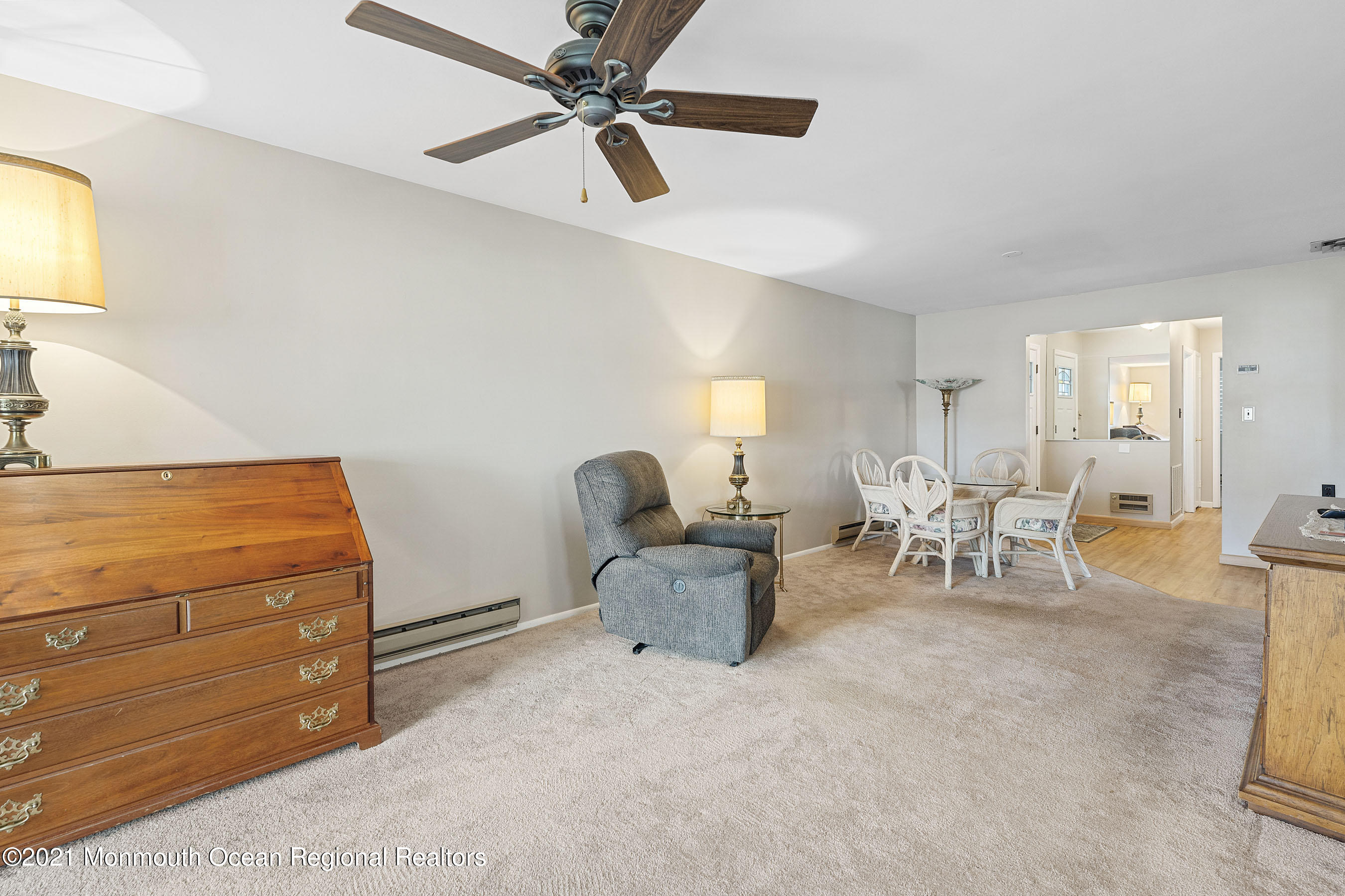 33 Watkins Road Brick, NJ 08724 - Photo 10 of 30 Living1a