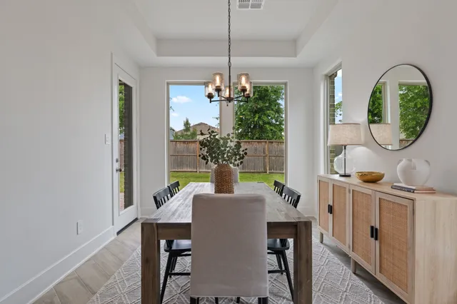 $569,900 | 914 Sendero Trail, Conroe, TX 77304