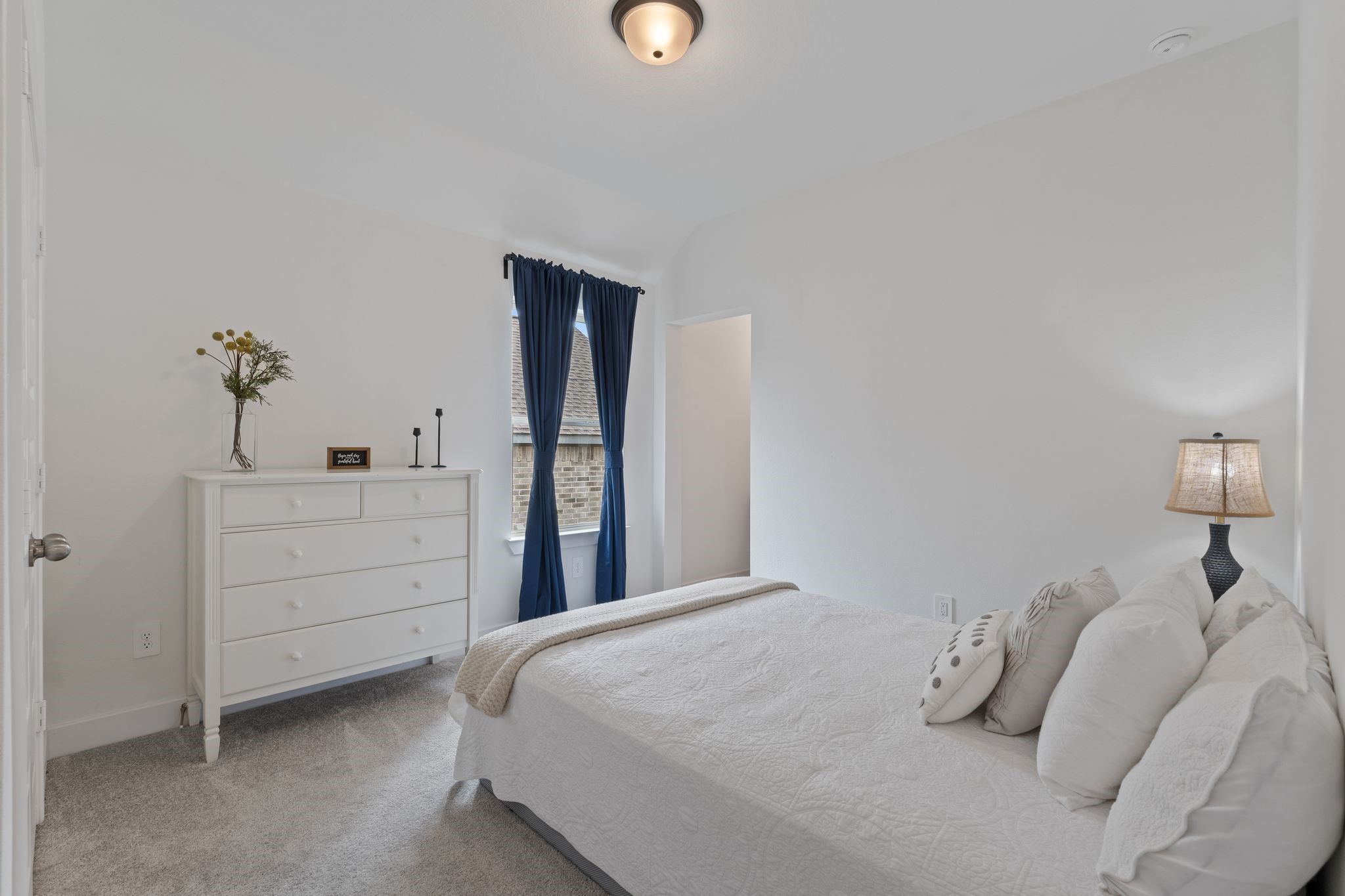 914 Sendero Trail Conroe, TX 77304 - Photo 36 of 47 Upstairs Bedroom 2